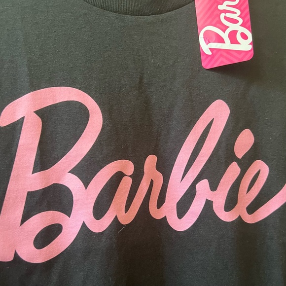 Signature Barbie tshirt in black and pink 💕 - Picture 2 of 2